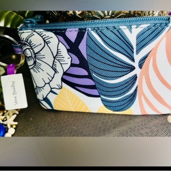 Vera Bradley Accessories - *NWT* Vera Bradley Floral Key Ring ID Holder